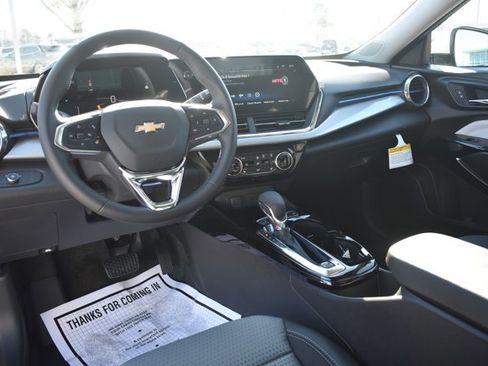 New 2026 Chevrolet Trax LT w/ Driver Confidence Package image 18