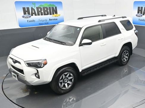 Used 2024 Toyota 4Runner TRD Off-Road image 23