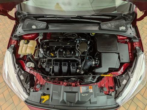 Used 2016 Ford Focus SE FWD image 19