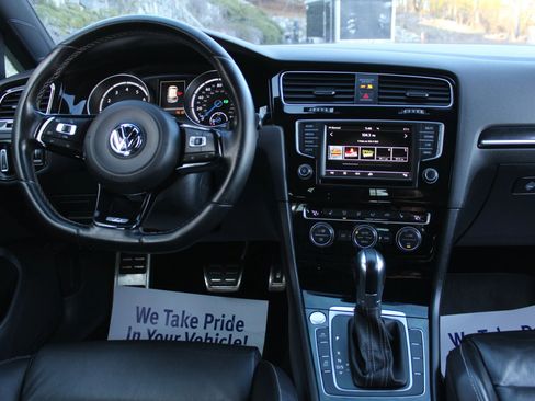 Used 2016 Volkswagen Golf 4-Door AWD/4WD image 19