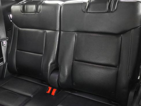 Used 2021 Ford Explorer XLT w/ Equipment Group 202A image 39