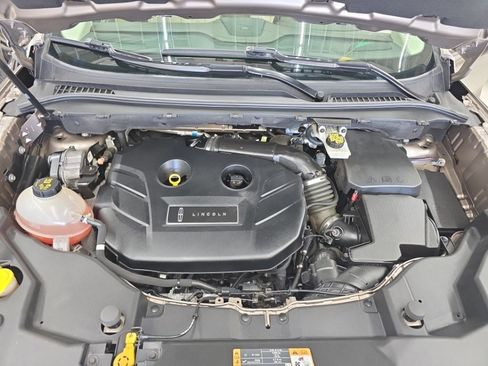Used 2019 Lincoln MKC Select w/ Select Plus Package AWD/4WD image 38