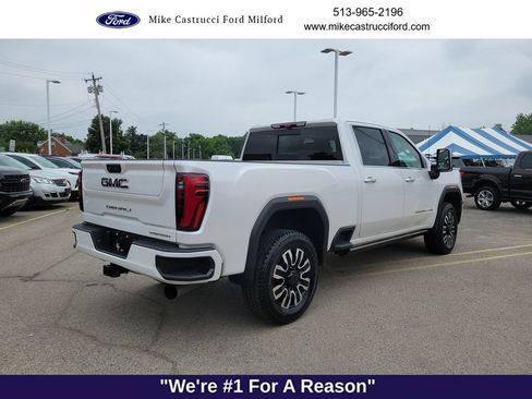 Used 2024 GMC Sierra 2500 Denali Ultimate AWD/4WD image 5