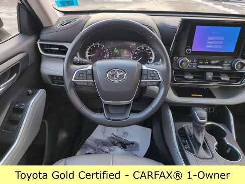 Certified 2023 Toyota Highlander XLE image 16