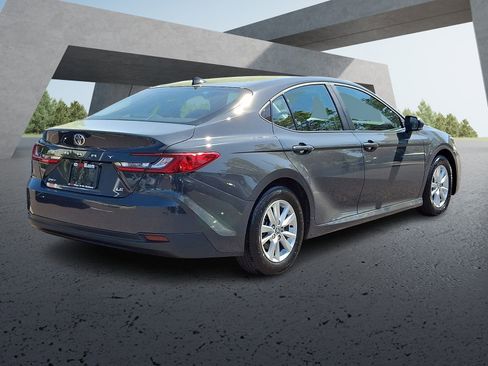 Used 2025 Toyota Camry LE FWD image 6