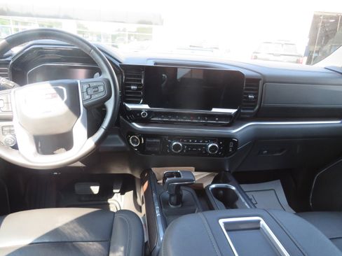 Used 2022 GMC Sierra 1500 SLT w/ SLT Premium Plus Package image 8