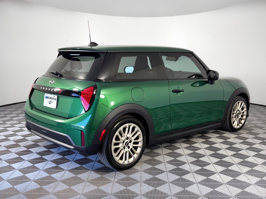 Certified 2025 MINI Cooper S FWD image 9