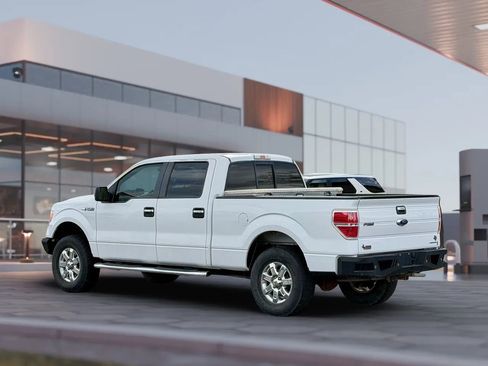 Used 2014 Ford F150 XLT w/ Equipment Group 302A Luxury image 6