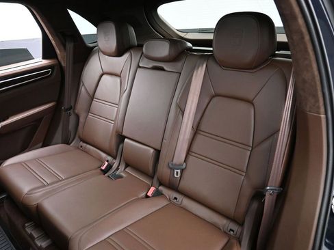 Certified 2022 Porsche Cayenne Turbo S image 25