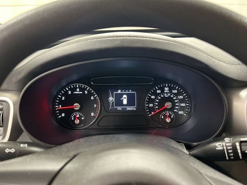 Used 2017 Kia Sorento AWD image 13
