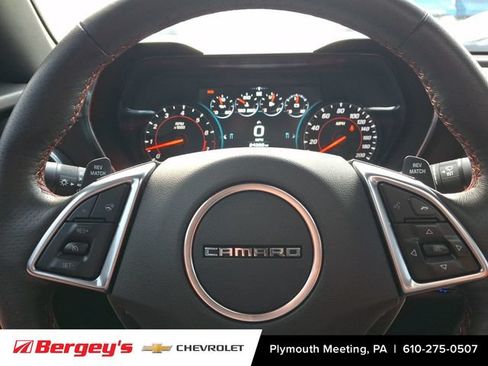 Certified 2017 Chevrolet Camaro SS RWD image 22