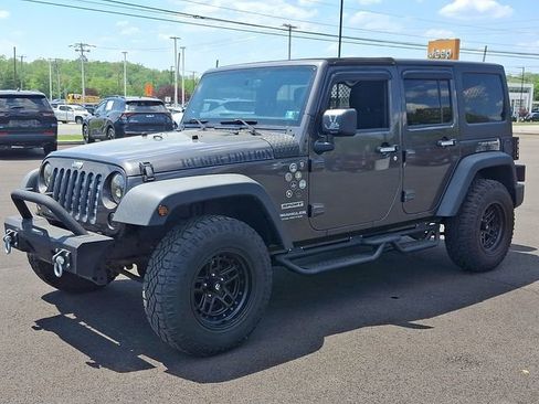 Used 2014 Jeep Wrangler Unlimited Sport w/ Quick Order Package 24S AWD/4WD image 3