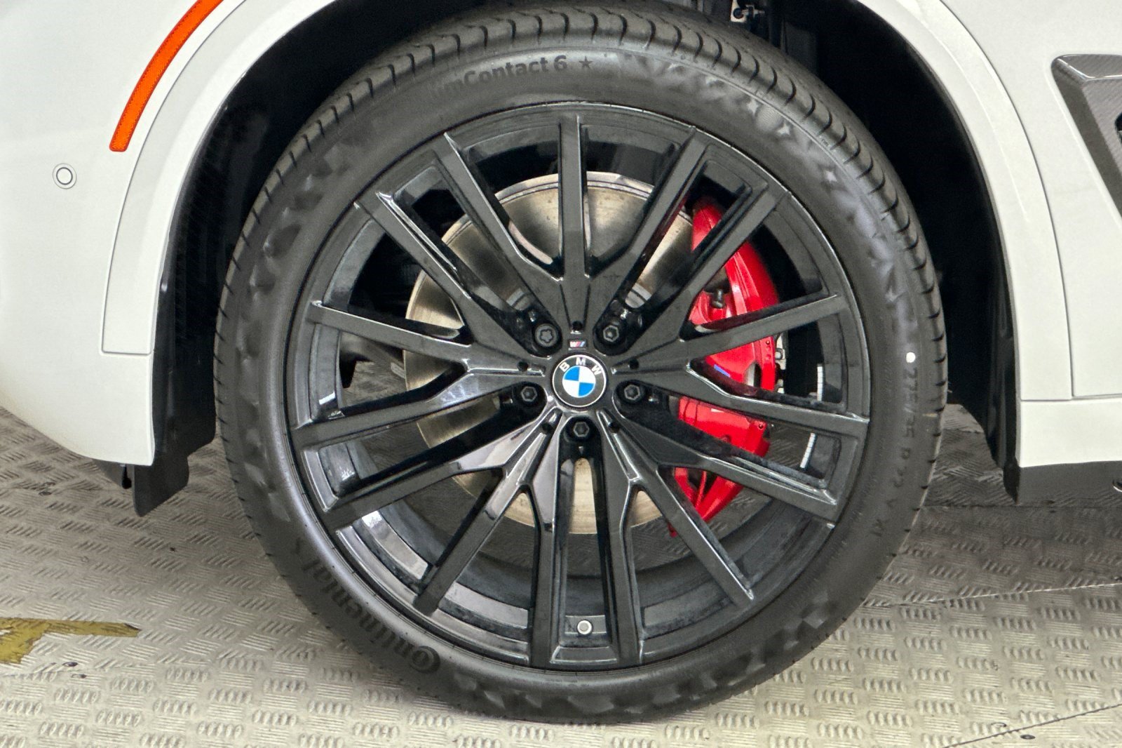 New 2026 BMW X5 sDrive40i w/ M Sport Package RWD image 11