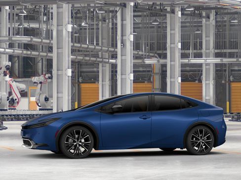 New 2026 Toyota Prius XLE image 3