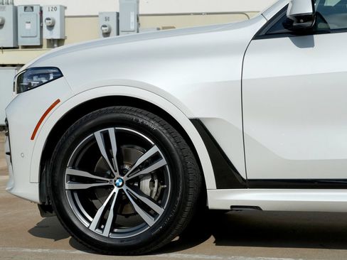 Used 2019 BMW X7 xDrive40i w/ Premium Package AWD/4WD image 25