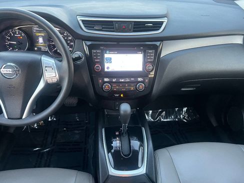 Used 2014 Nissan Rogue SV w/ SV Premium Package image 29