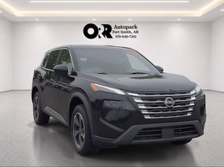 Used 2025 Nissan Rogue SV FWD video 1