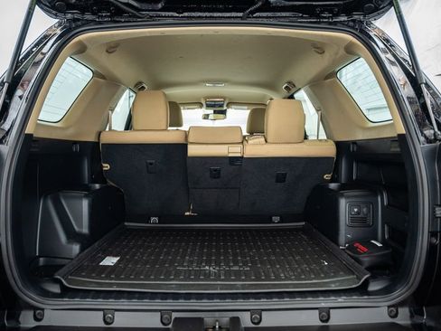 Certified 2022 Toyota 4Runner SR5 AWD/4WD image 9