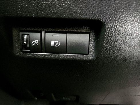 Certified 2022 Toyota RAV4 LE image 44