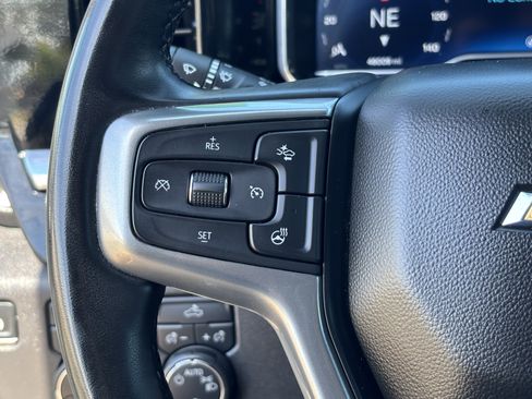 Used 2025 Chevrolet Silverado 1500 LT AWD/4WD image 29