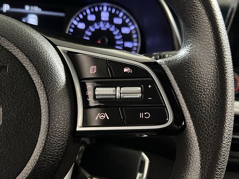 Used 2023 Kia Forte LXS w/ LXS Technology Package image 27