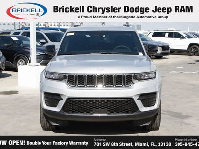 New 2025 Jeep Grand Cherokee Laredo w/ Luxury Tech Group I