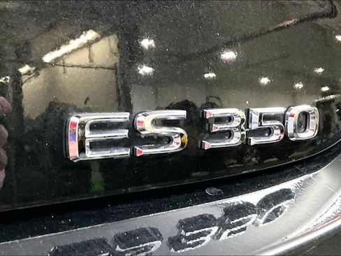 Used 2023 Lexus ES 350 w/ Premium Package image 9