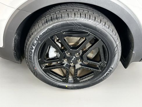 Used 2024 Kia Telluride SX X-Line image 11