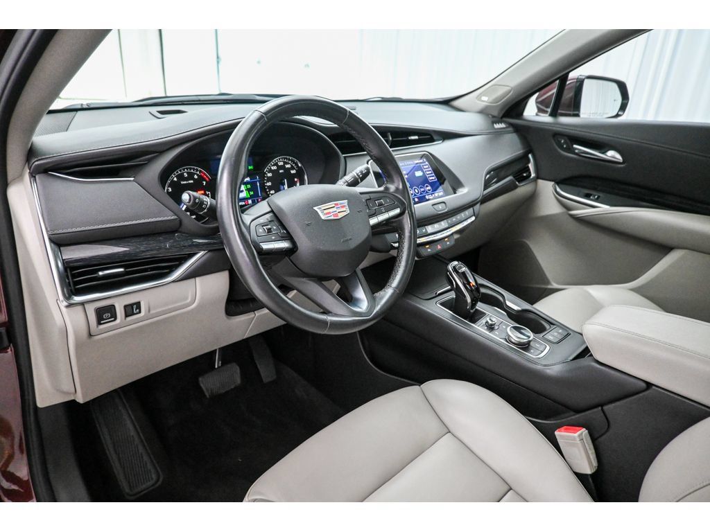 Certified 2023 Cadillac XT4 Premium Luxury AWD/4WD image 35