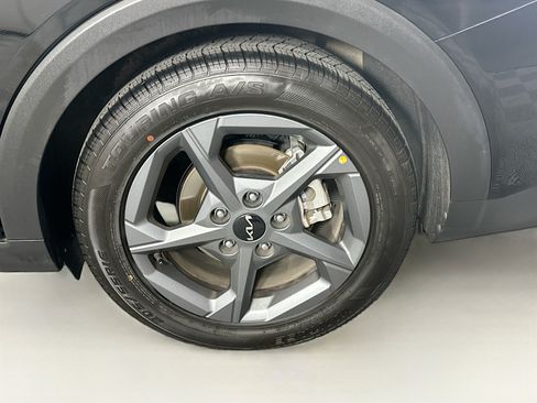 Used 2025 Kia K4 FWD image 11