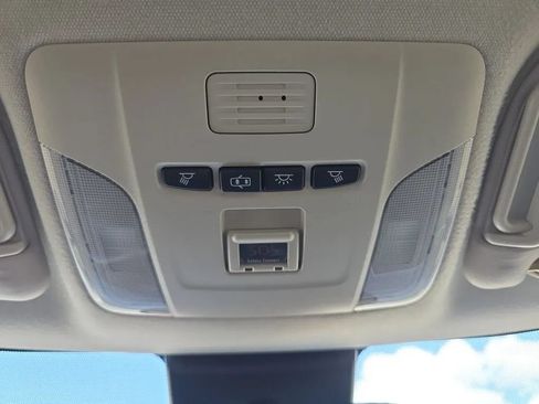Used 2020 Toyota Corolla LE FWD image 32