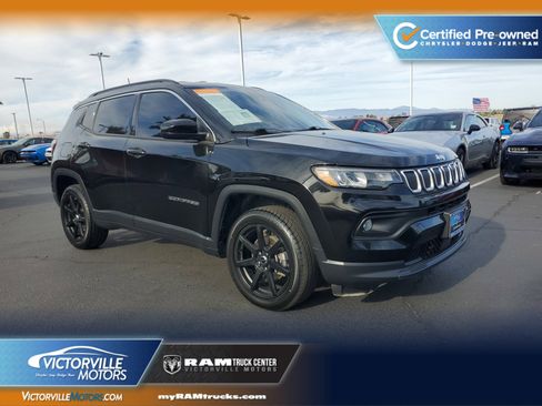 Certified 2022 Jeep Compass Latitude AWD/4WD image 1