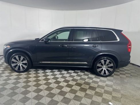 Used 2021 Volvo XC90 T8 Inscription w/ Climate Package image 3