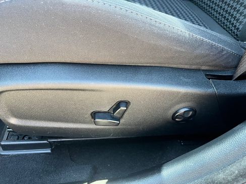 Used 2019 Dodge Charger R/T RWD image 25