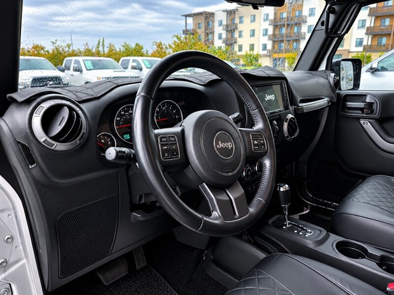 Used 2017 Jeep Wrangler Unlimited Sport w/ Connectivity Group AWD/4WD image 9