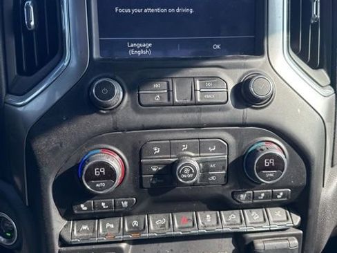 Used 2021 Chevrolet Silverado 1500 LTZ w/ LTZ Premium Package AWD/4WD image 25