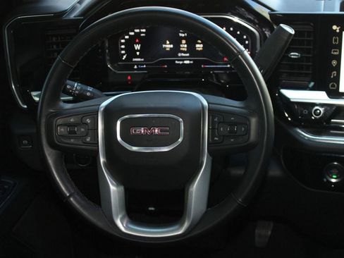 Used 2024 GMC Sierra 1500 Elevation image 15