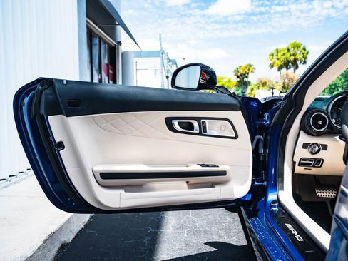 Used 2018 Mercedes-Benz AMG GT C image 14
