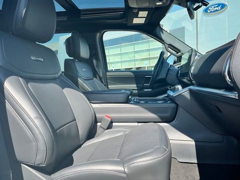 New 2026 Ford Expedition Max Platinum w/ Stealth Performance Package AWD/4WD image 9