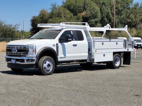 New 2025 Ford F550 4x4 SuperCab Super Duty image 8
