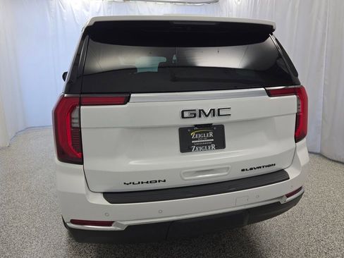 New 2026 GMC Yukon XL Elevation w/ Elevation Premium Package AWD/4WD image 15