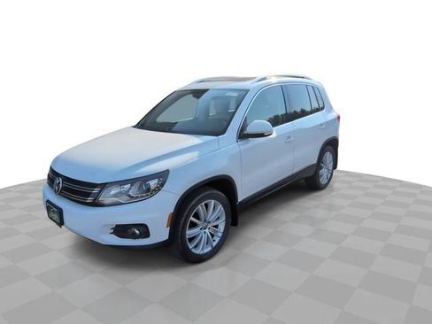 Used 2016 Volkswagen Tiguan SEL image 4
