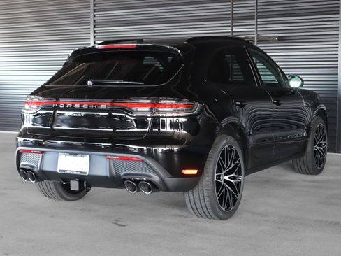 New 2026 Porsche Macan AWD/4WD image 10