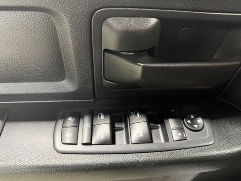 Used 2019 RAM 1500 Express w/ Wheel & Sound Group image 8