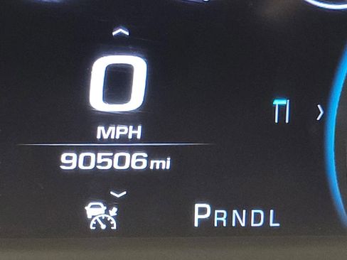 Used 2019 GMC Yukon XL Denali image 2