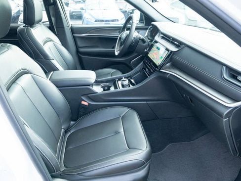 New 2026 Jeep Grand Cherokee Limited image 39