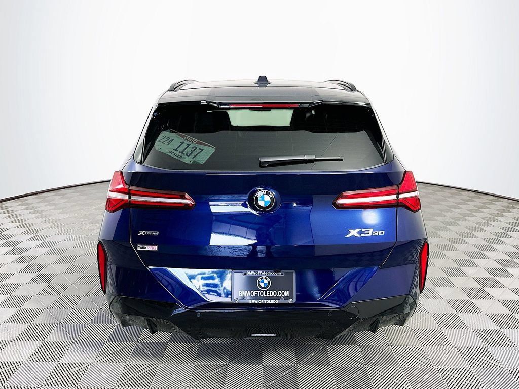 Used 2026 BMW X3 xDrive30i w/ M Sport Package AWD/4WD image 7