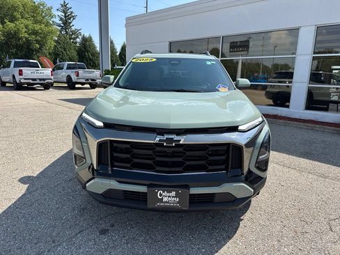 Used 2025 Chevrolet Equinox ACTIV w/ Convenience Package III AWD/4WD image 5