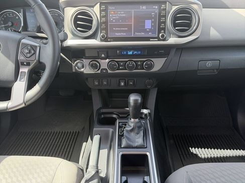 Used 2023 Toyota Tacoma SR5 w/ Technology Package AWD/4WD image 15
