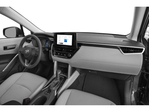 Used 2025 Toyota Corolla Cross LE image 10